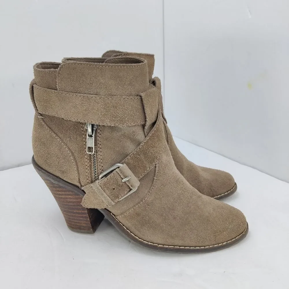 Dolce Vita Suede Ankle Booties Size 6 Stacked Heel Zip Cross Strap